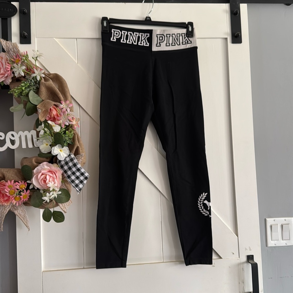 Pink yoga leggings size medium